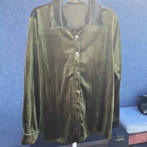 Velvety Button-Up Shirt in Olive Green